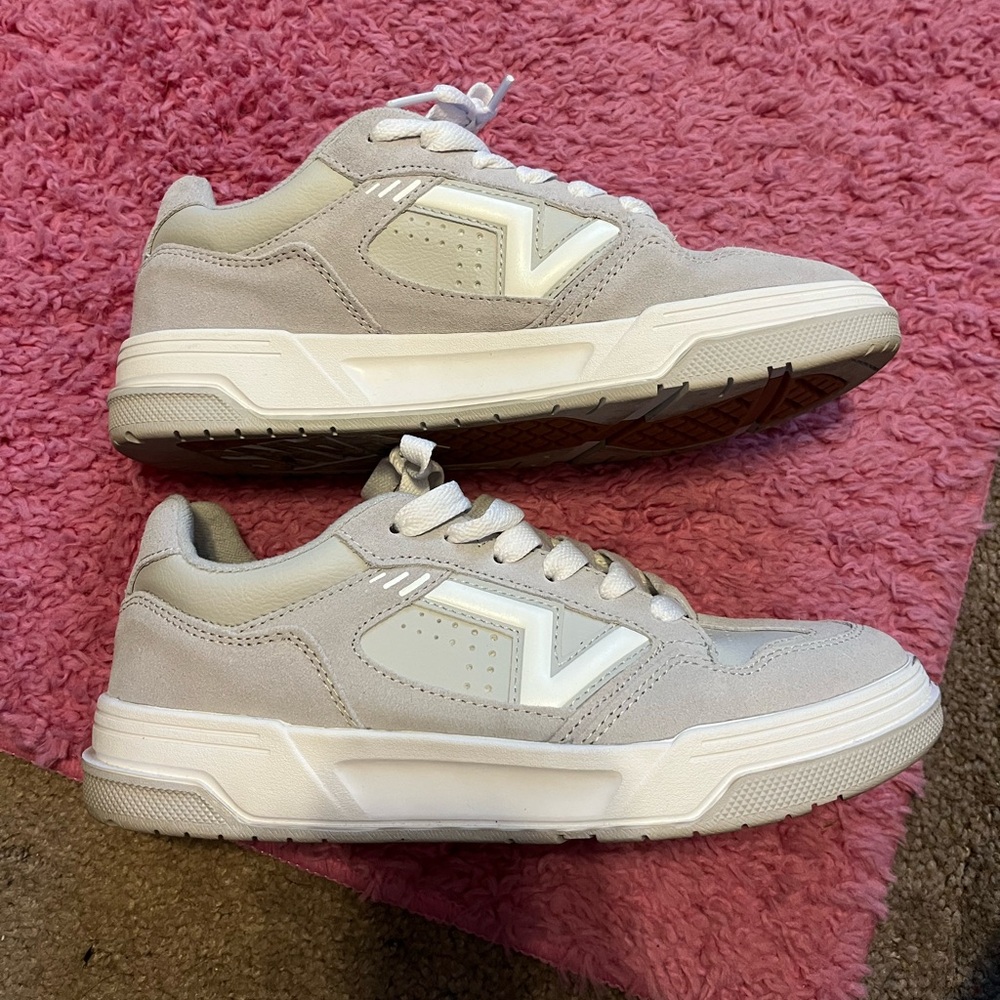 Vans Upland Shoe, Men’s 8.0